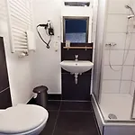 Aappartel Center - Kontaktloser Check-in 24h Билефельд