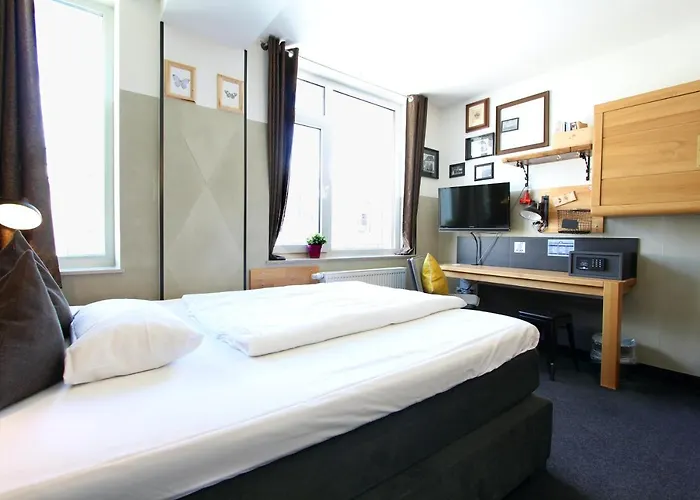 Aappartel Center - Kontaktloser Check-in 24h 4*